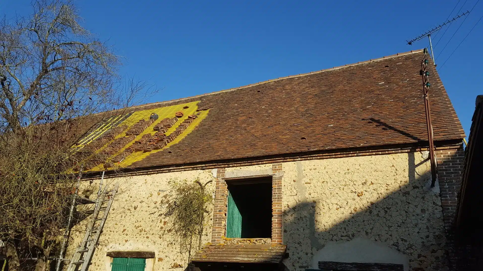 Faites appel à nos artisans pour vos travaux de couverture près de Dreux